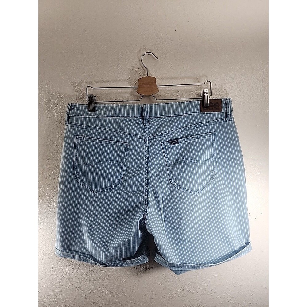 Lee Short Mid Rise Light Rise Size 18W NWT - Picture 3 of 5